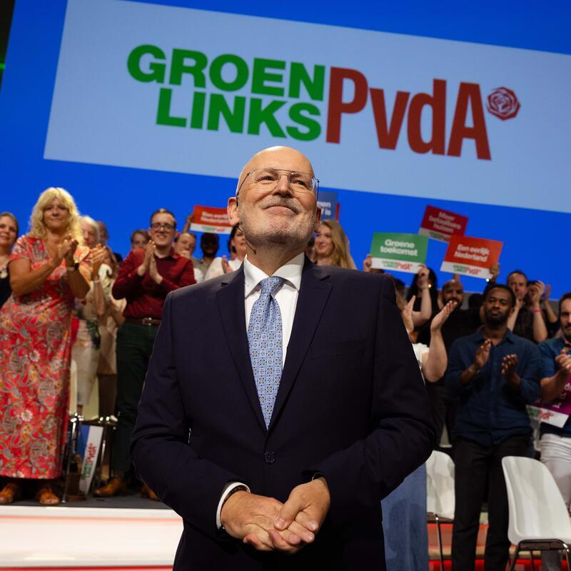 Foto van Frans Timmermans op GroenLinks-PvdA congres
