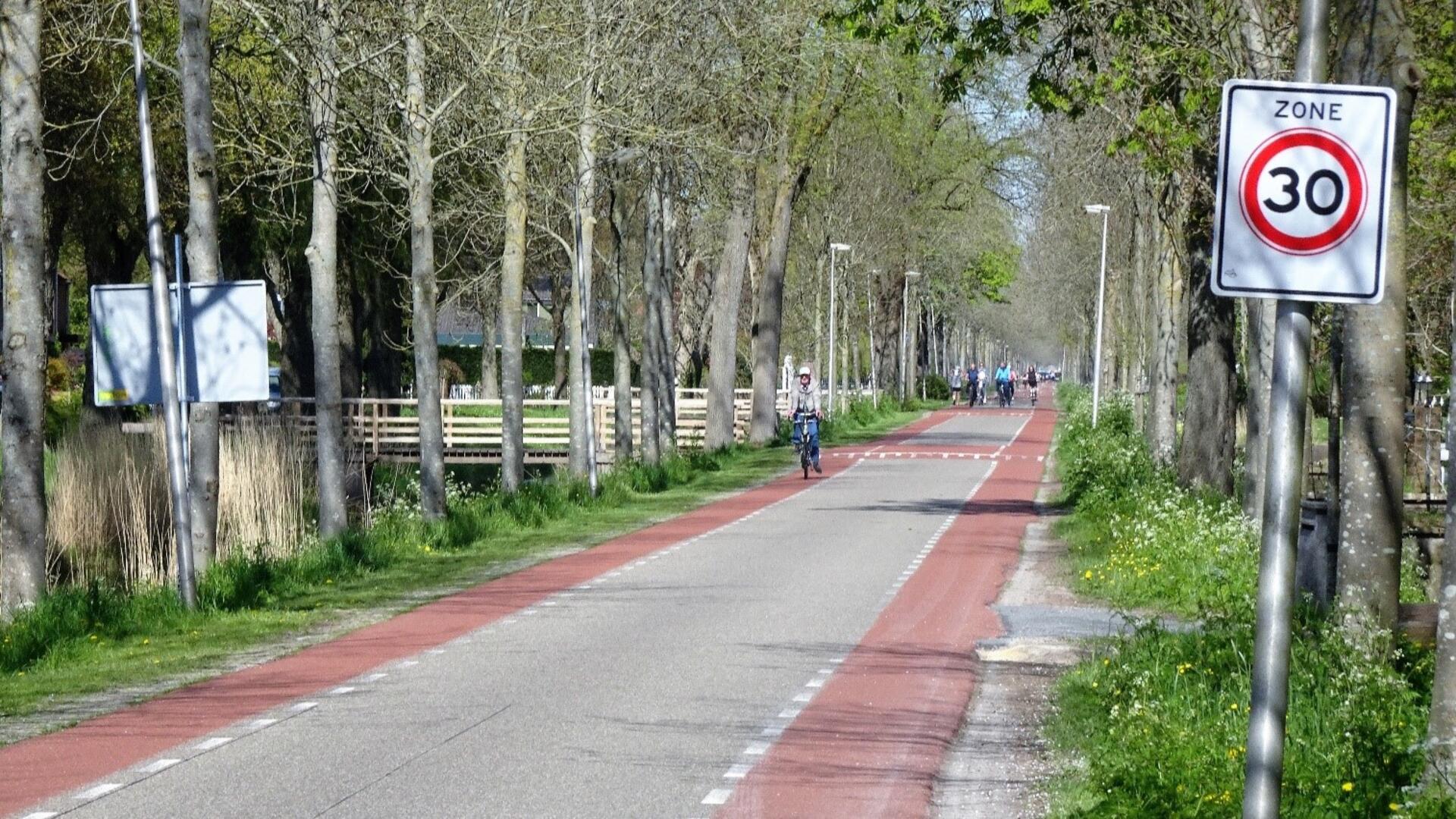 Foto van de Westerweg in de Purmer, 30 km zone